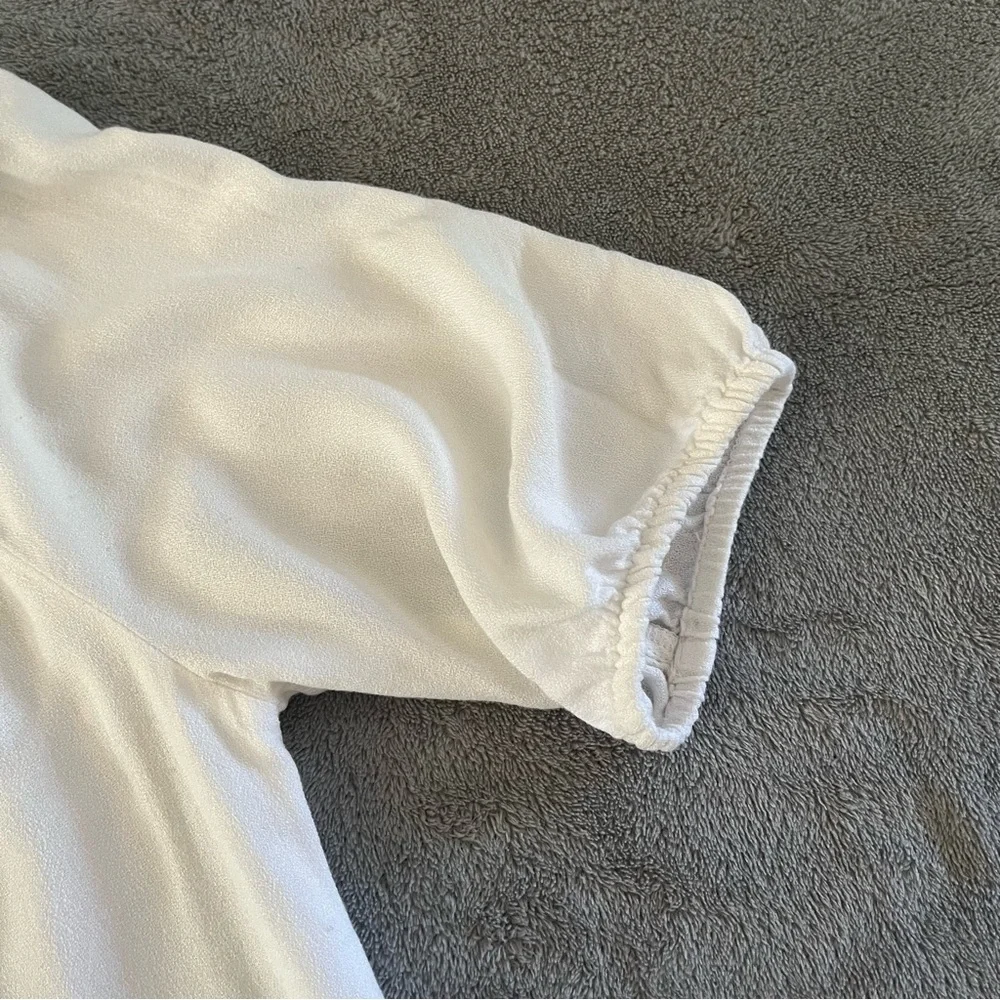 Old Navy Girls XL 14 White Eyelet Lace Peasant Blouse Smocked Off Shoulder Top